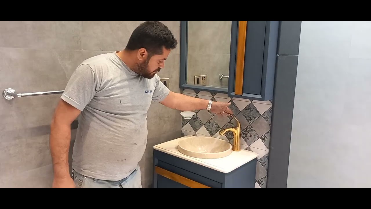 تشطيب بيت متكون من خمس مجاميع صحيه مع شلالات وفكرتي كان المسبح في سطح المنزل كادر محمد السباك