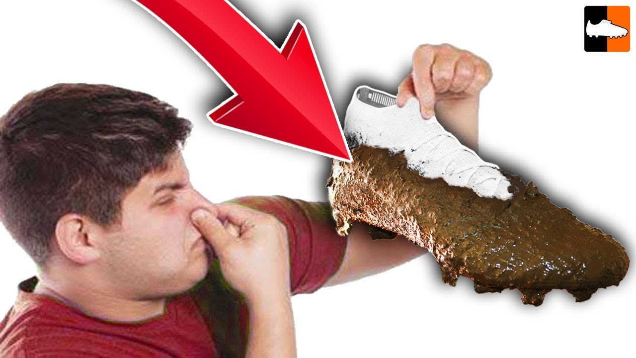 Как избавиться от неприятного запаха футбольных бутс? 👃 Советы по устранению запаха!