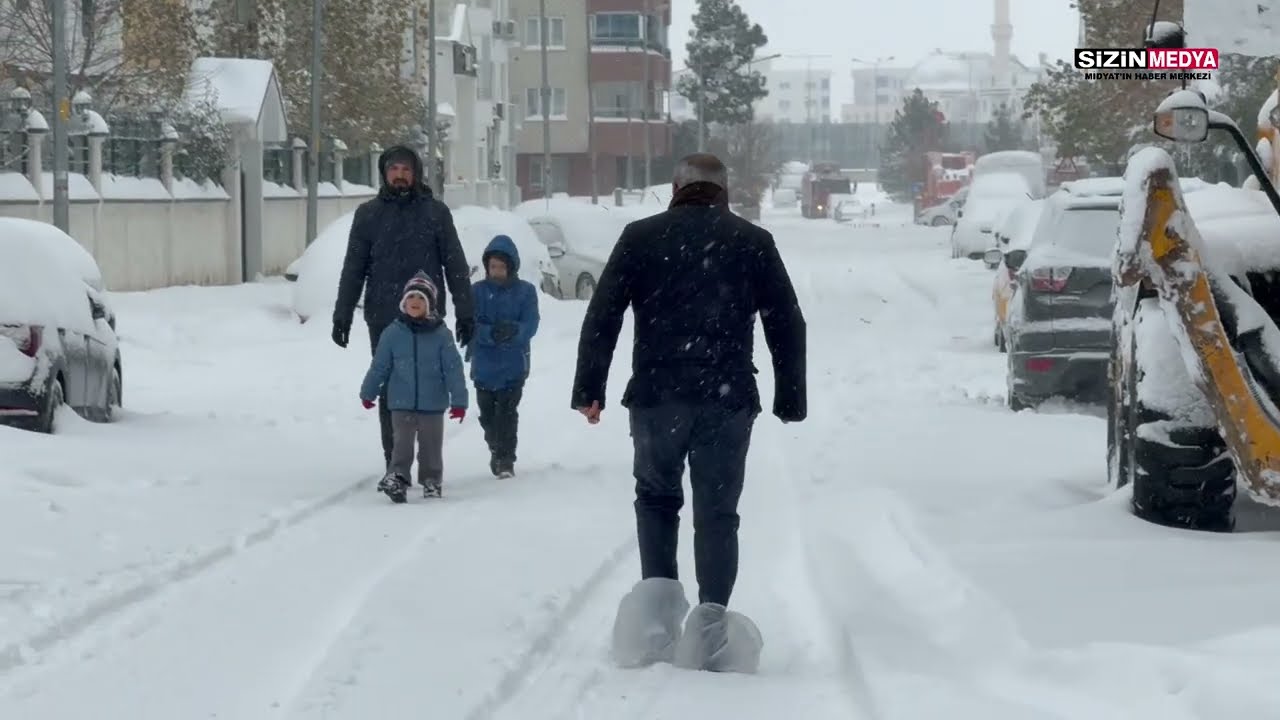 Midyat’ta Kar Sevinci ve Zorluğu Bir Arada