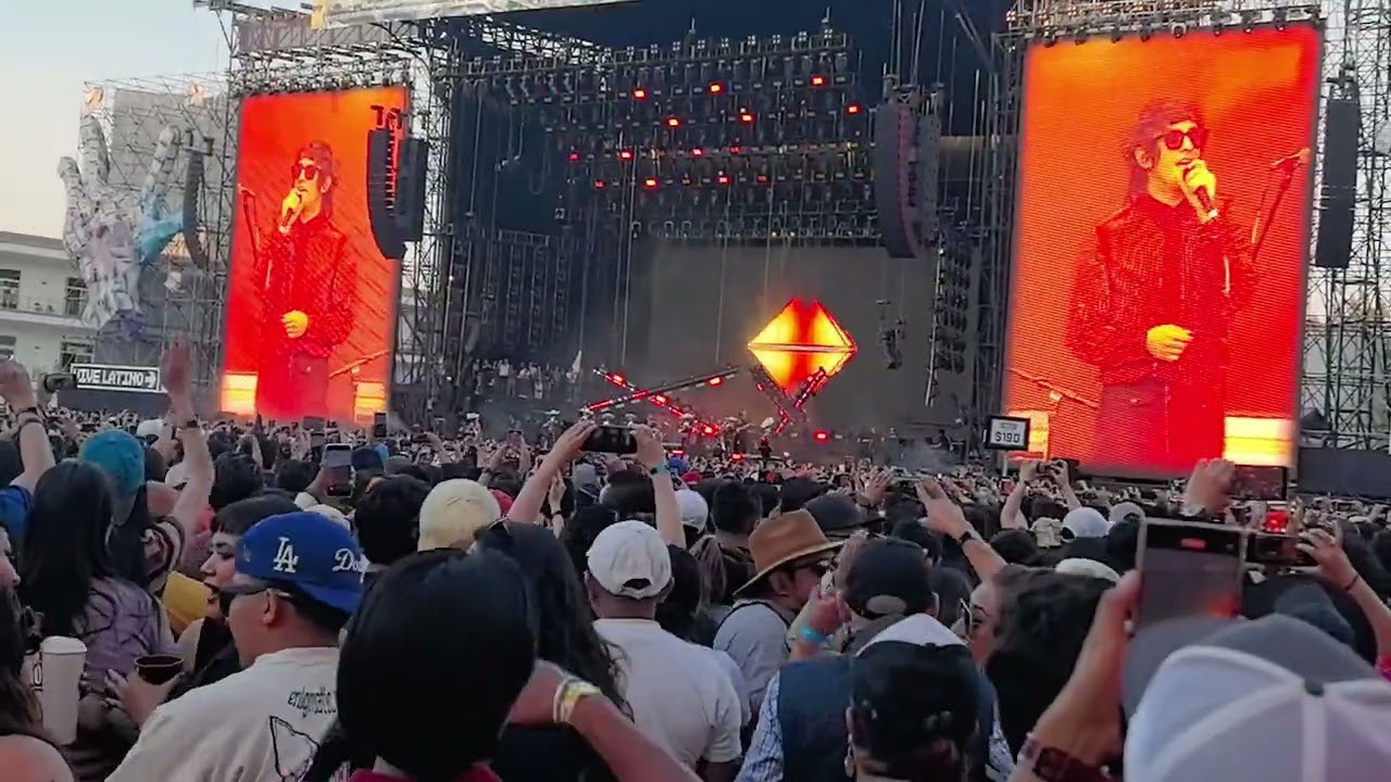 Siddharta - 00:00, En Vivo  En El Festival Vive Latino 2025 