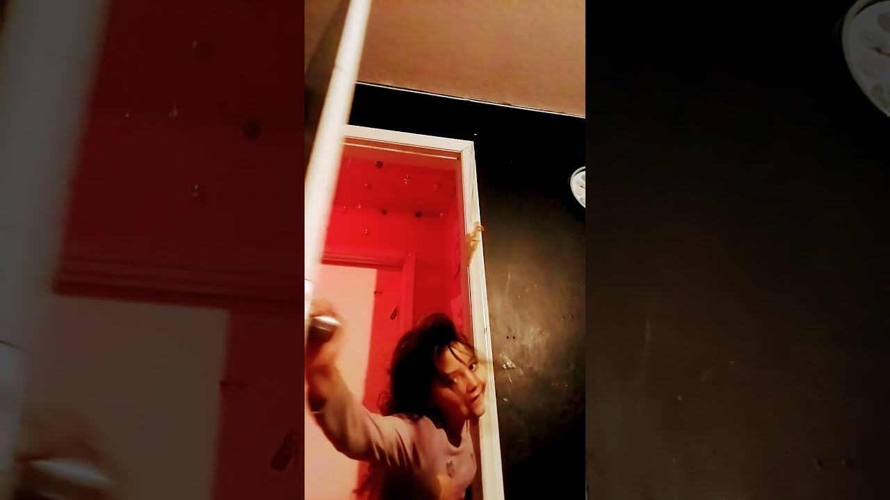 Hello good times what do you want to buy or some cookies (slam the door)