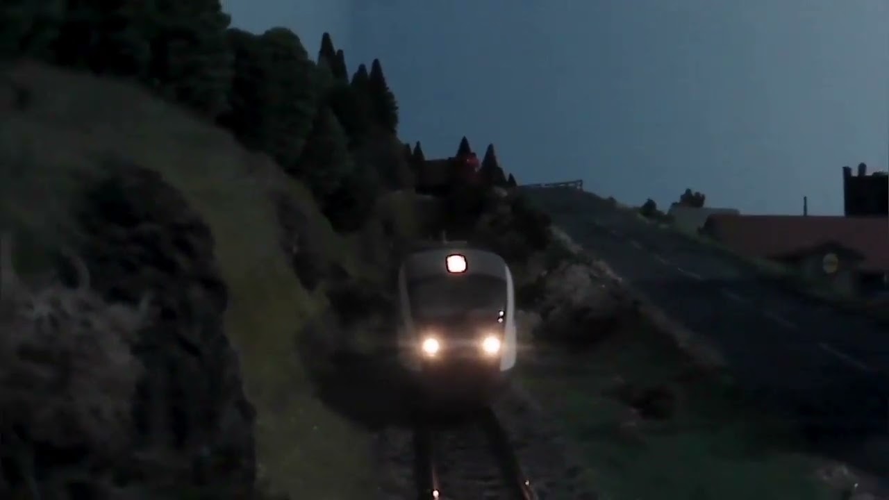 Automotor diesel  DESIRO  (scara  H0)