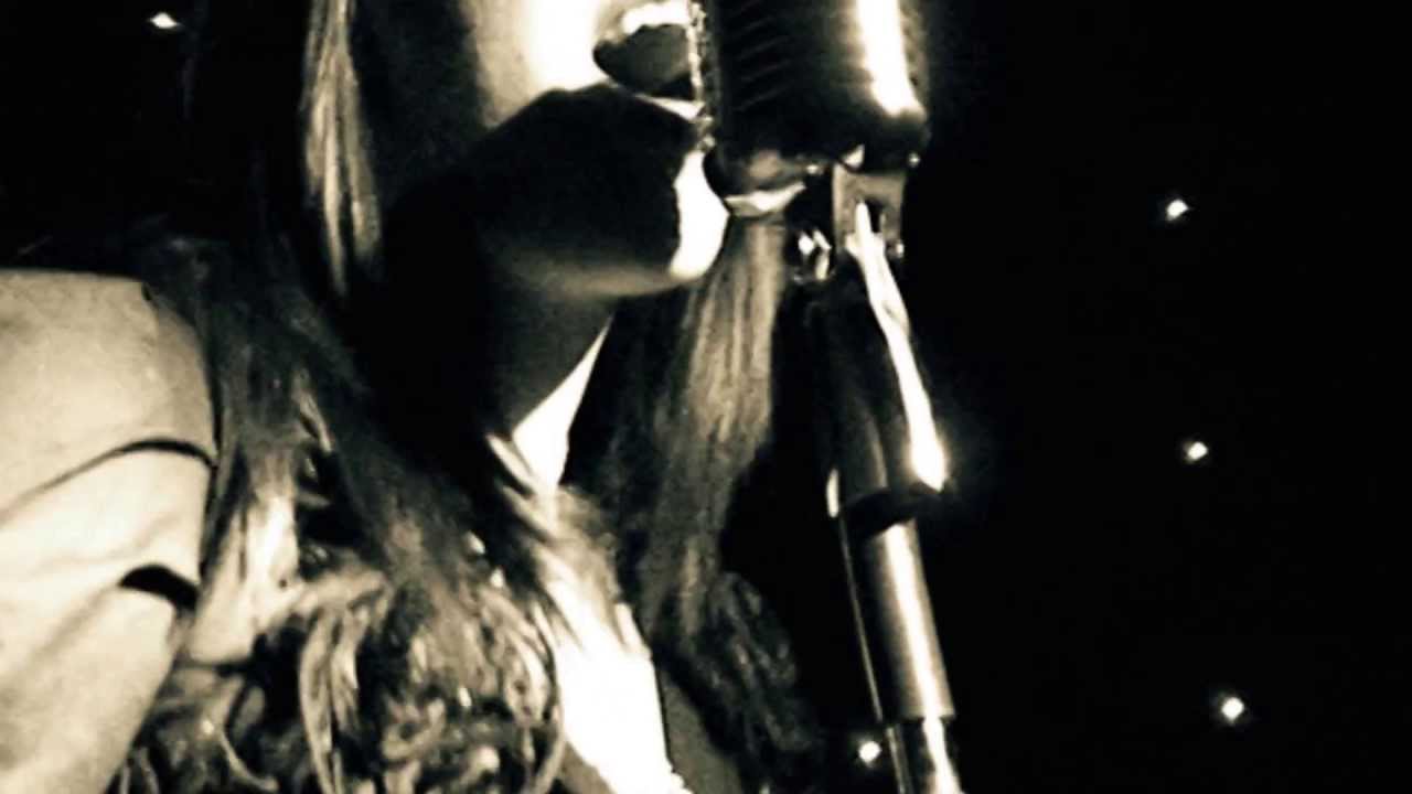 Monara Negrini - Voar Voar [Vídeo Oficial]