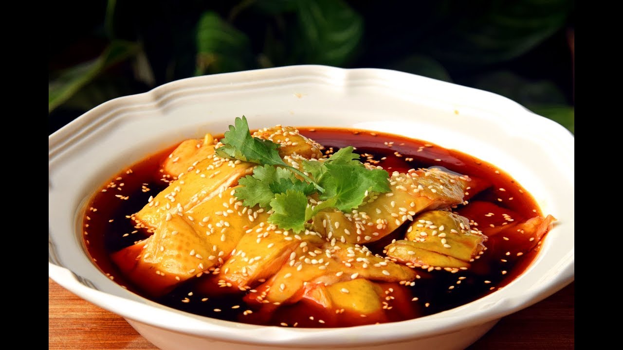 Koushuiji - Sichuan spicy 'mouth watering' chicken (口水鸡)