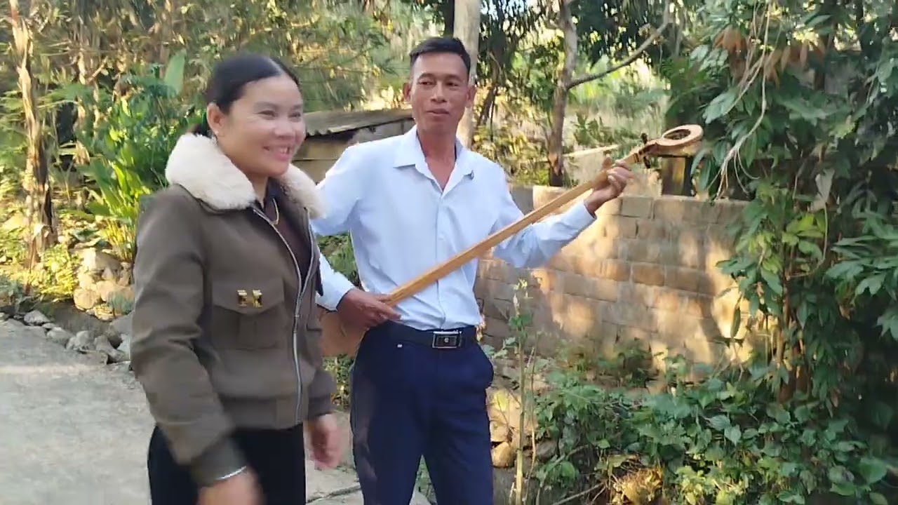Nàng Lột Tình Tảu Lo Đam 