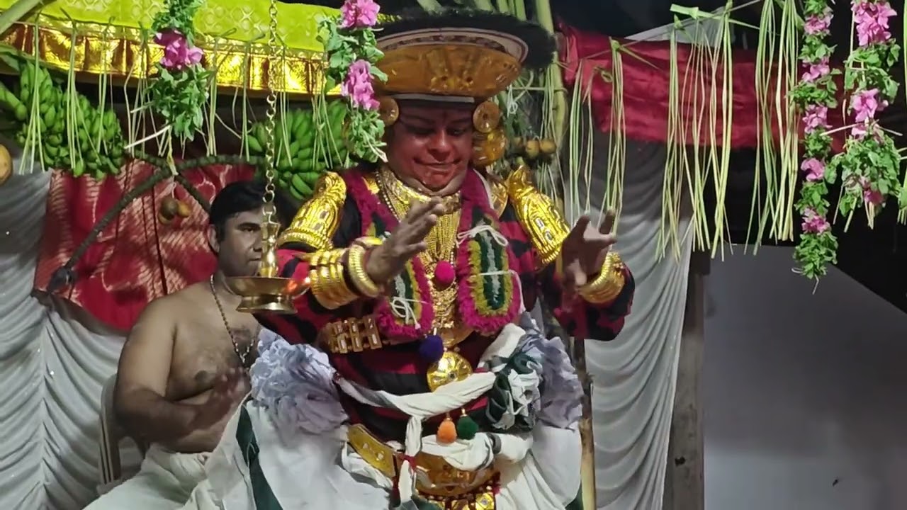 Mathavilasam Koothu at Thiruvara Mahadeva Temple -2nd day