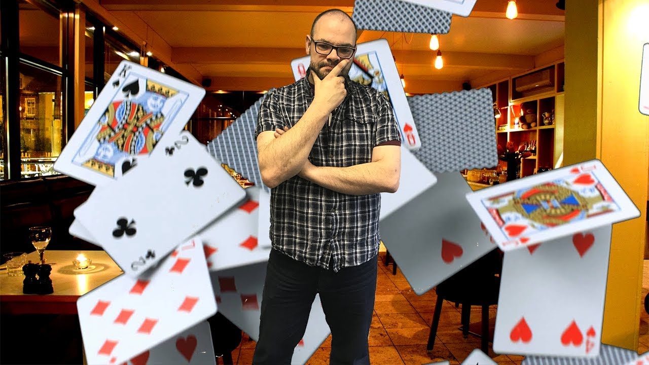 WHY YOU NEED A MAGICIAN IN YOUR RESTAURANT!