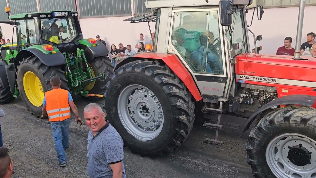 MF 3655 vs John Deere 6155M