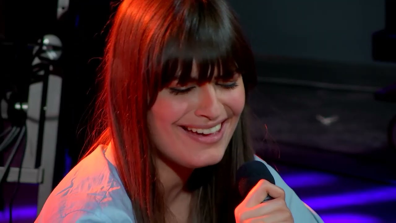 Clara Luciani - Bravo, tu as gagné (Live) - Le Grand Studio RTL