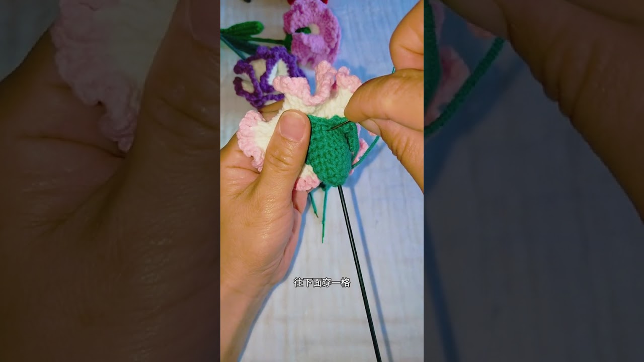 How to crochet assemble Nelken for #mothersday #gift  #crochet #crochettutorial #crochetflower