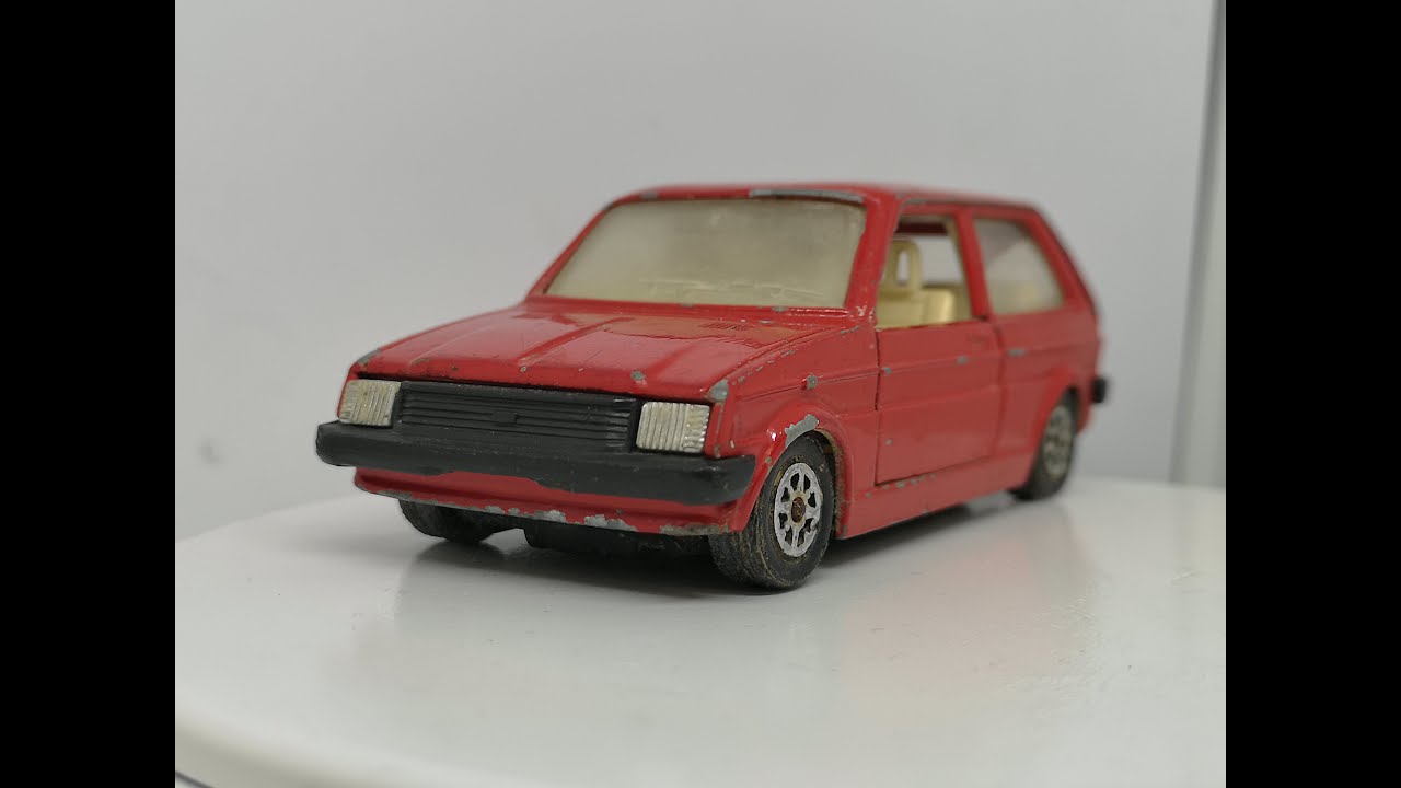 Corgi Metro Custom