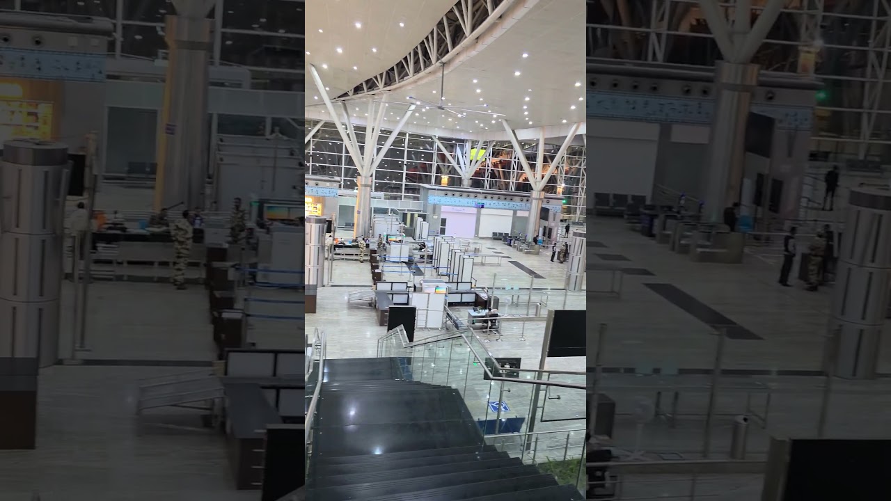 EMPTY AIRPORT WITHOUT INDIGO FLIGHTS 