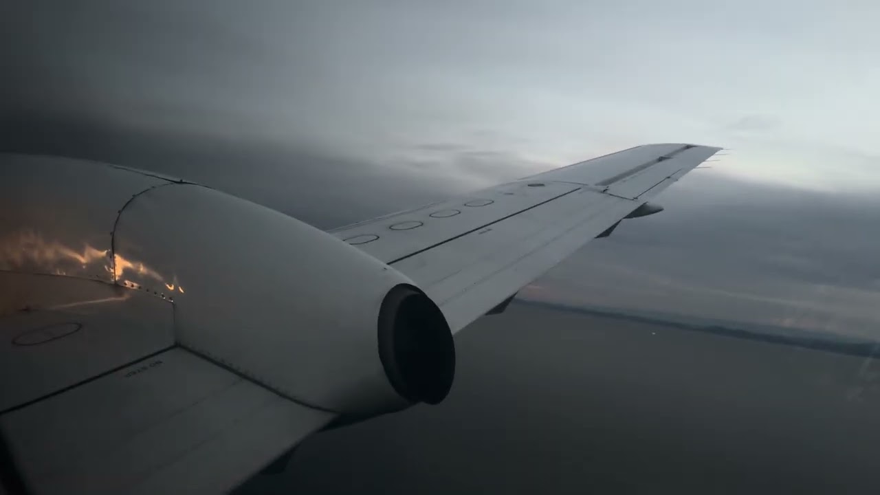 Pacific Coastal Airlines Vancouver International Airport (CYVR) Landing