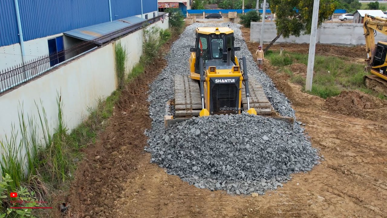 Amazing Finest Project Secure At Jobs Far Away Creation Rock Using Floor​On Join SKILL SHANTUI Dozer