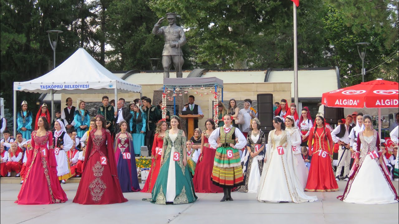 Sarımsak güzeli yarışması ve halk oyunu gösterileri #taşköprü #sarımsak #festival