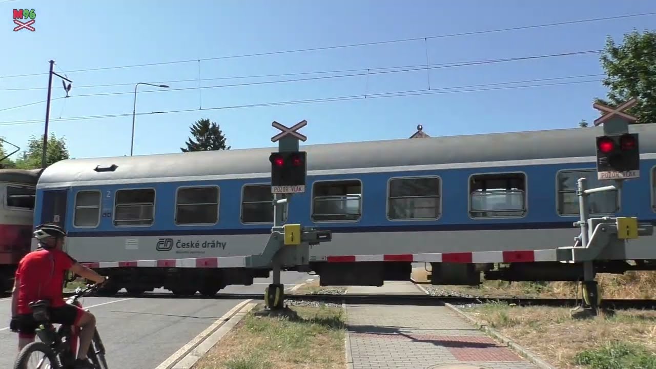 Železniční přejezd Starý Plzenec #1 [P1203] - 15.7.2023 / Czech railroad crossing