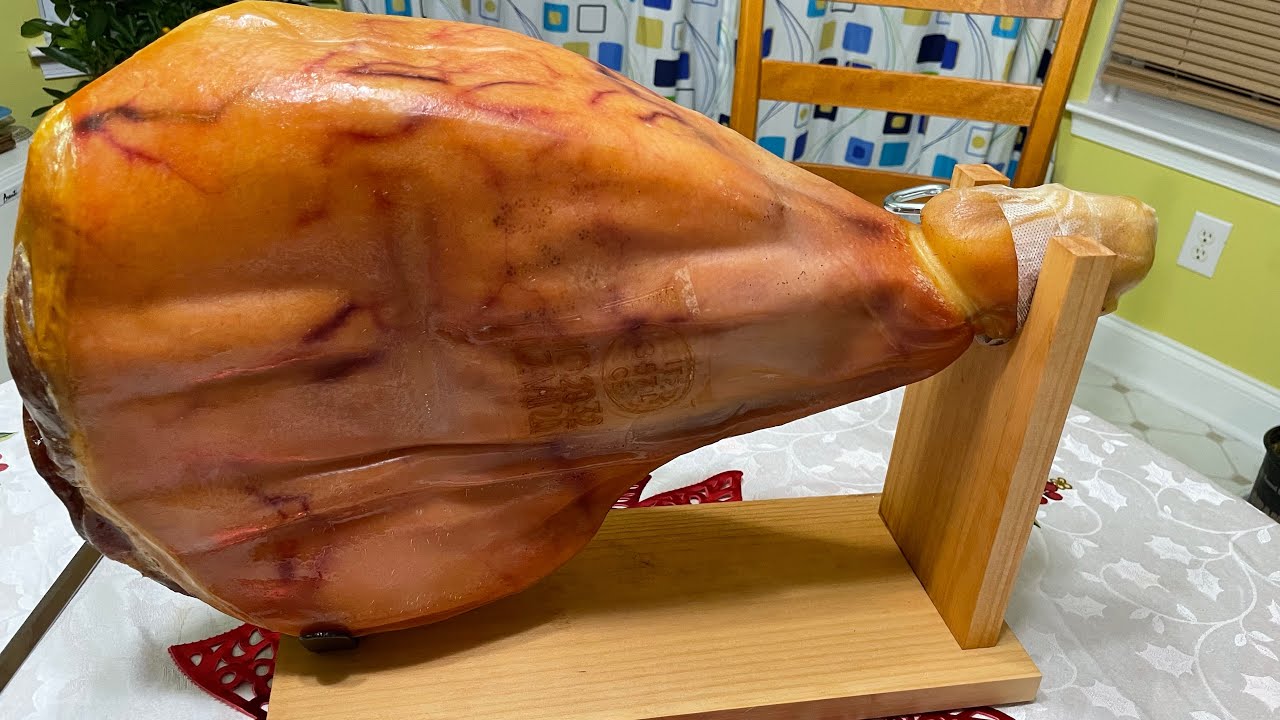 Распаковка пармской ветчины из Lidl
