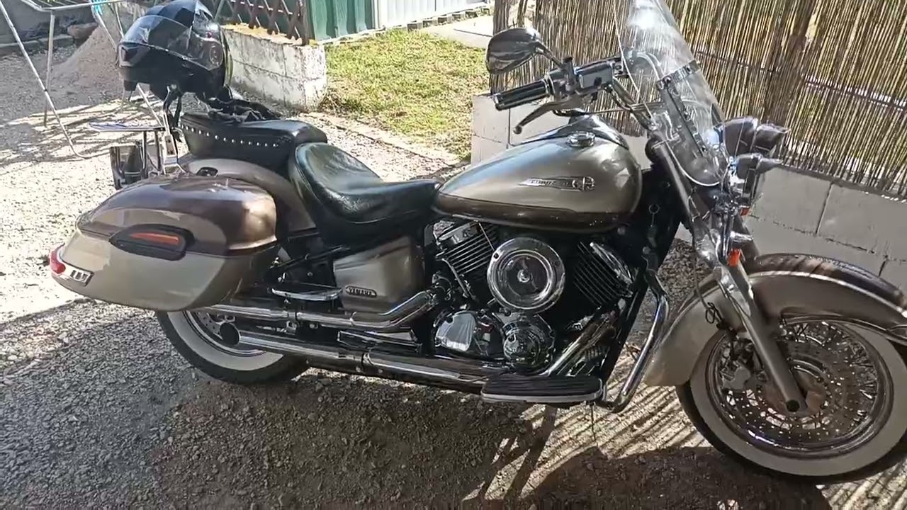 2001 Yamaha XVS 1100 Classic.... This is my favourite exhaust sound in my garage... :) 