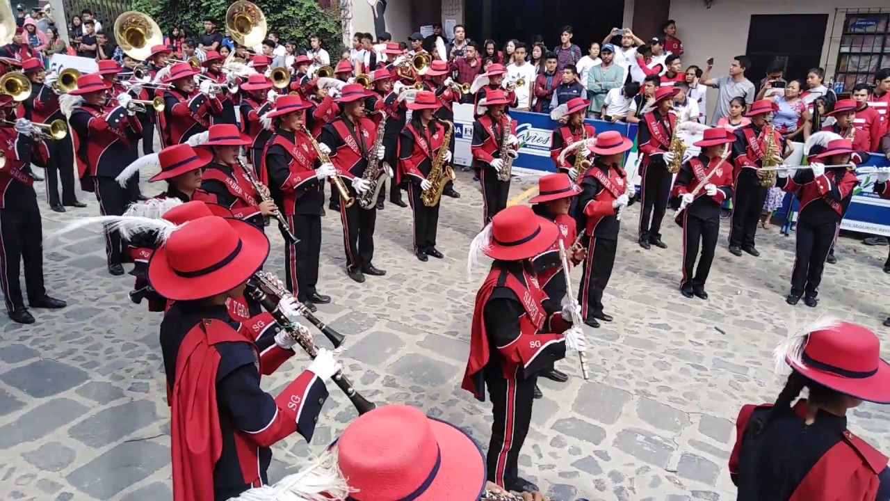 Fire Lions Music Band en Sumpango l Saber y Gracia, Marching Band