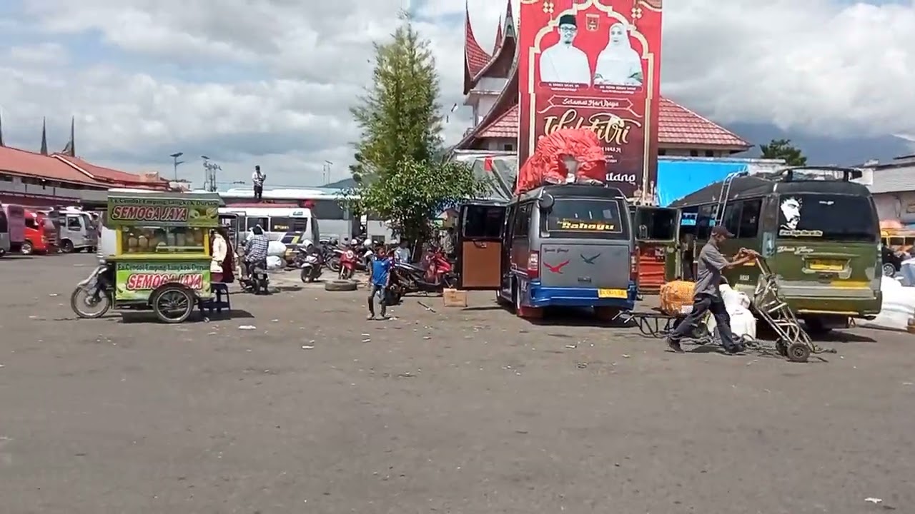 Terminal Aur Kuning Bukittinggi Di Hari Biasa