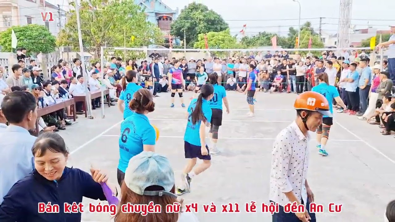 Bán kết bóng chuyền nữ x4 và x11 lễ hội đền An Cư Xuân Hưng