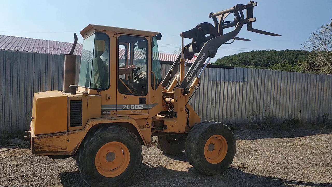 zettelmeyer 602 wheel loader with forklift attachment