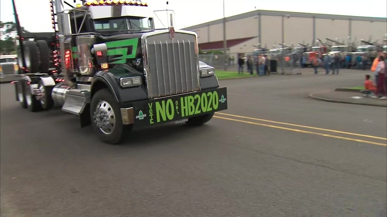Oregonians against HB 2020 gather in Salem for rally on Capitol Steps