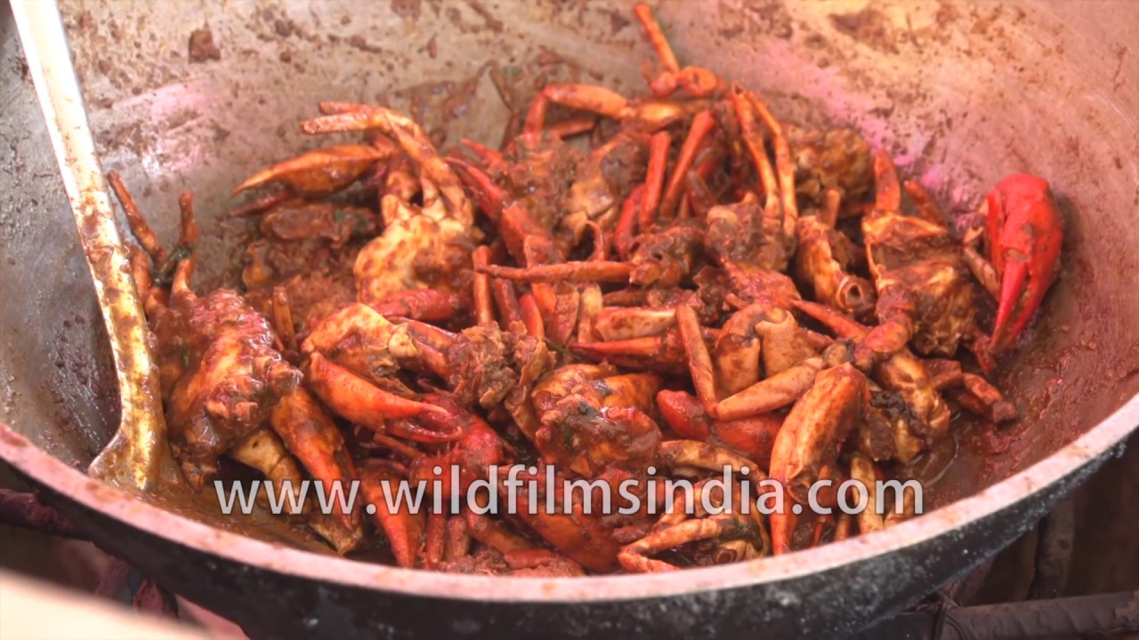 Fresh Crab street food at Patenga Sea Beach, Chittagong - Travel in Bangladesh