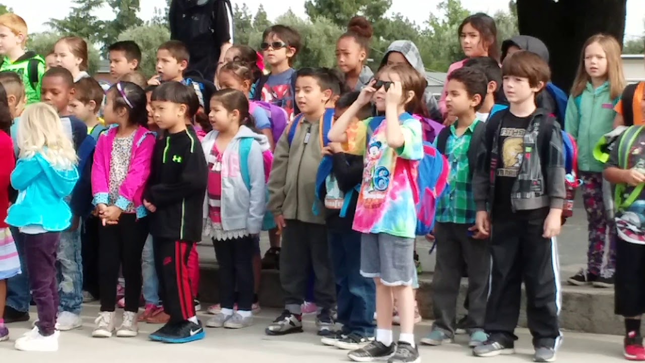 Dan asamblea escolar, 1st/2nd Grade Combo Class