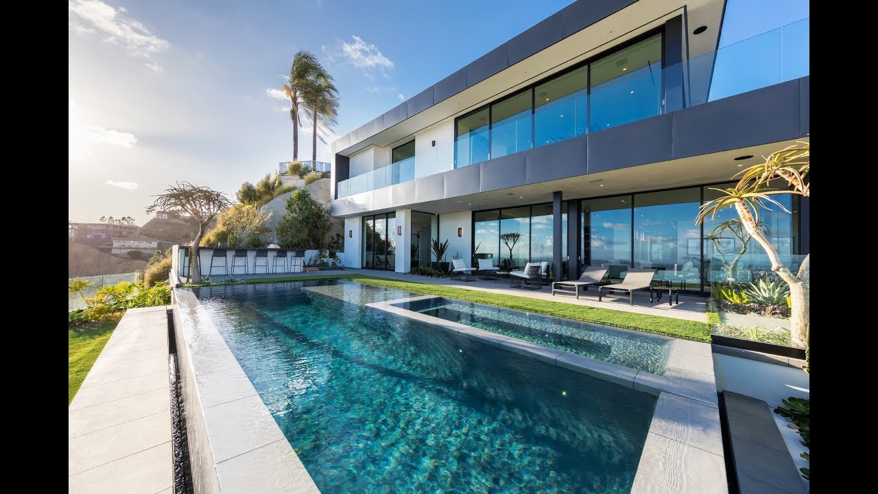 Experience the Celestial | 1625 Woods Drive
