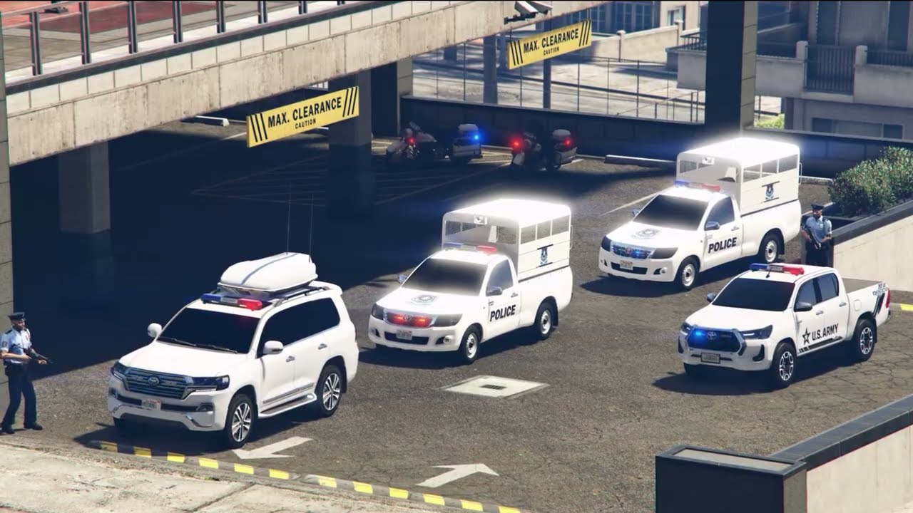 GTA 5 - Trevor’s Jail Transfer Gone Wrong - Police Convoy Ambushed!