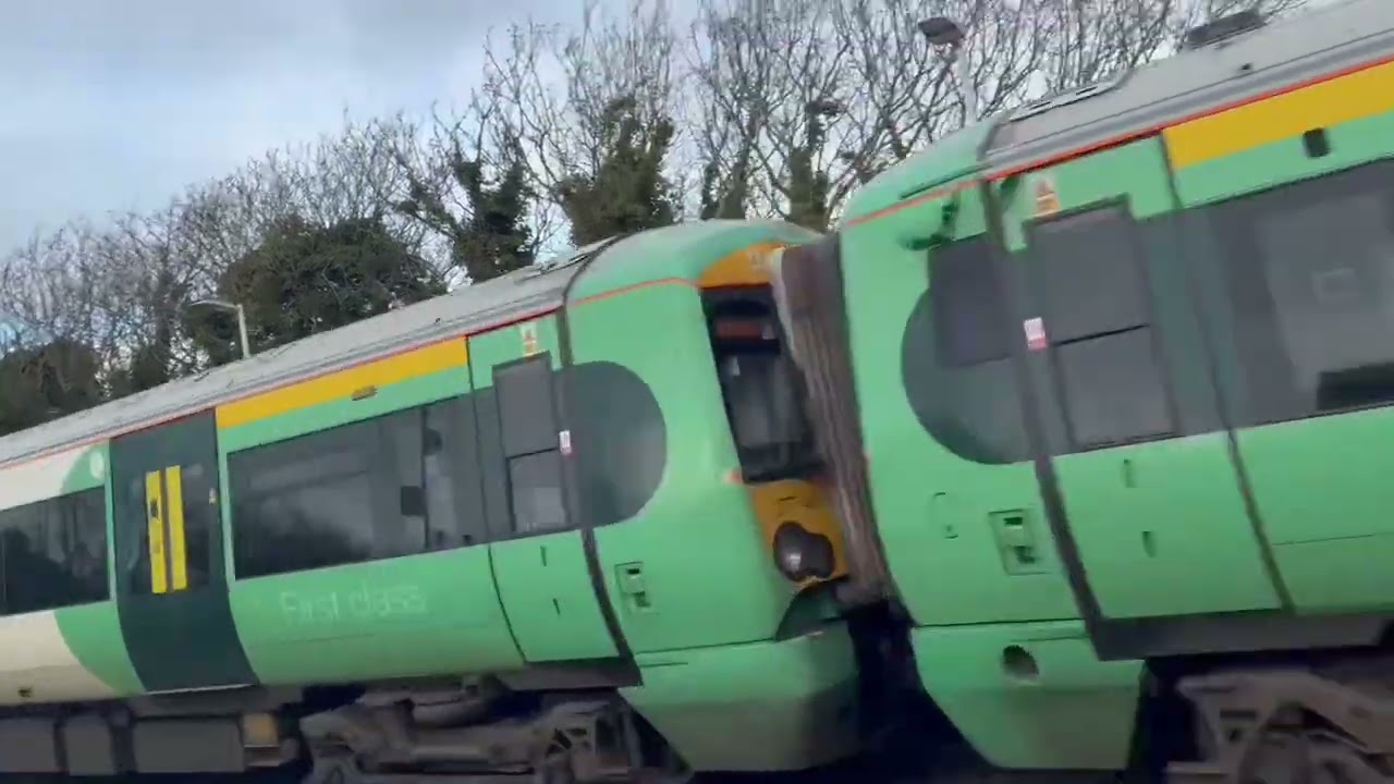 Trains at southwick SAT 17TH JAN 2026