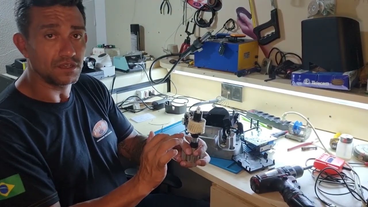 MEU PORTÃO ESTA PARANDO NO MEIO O QUE FAZER!!!!NÃO ABRE COMPLETAMENTE COMO RESOLVER ISSO.