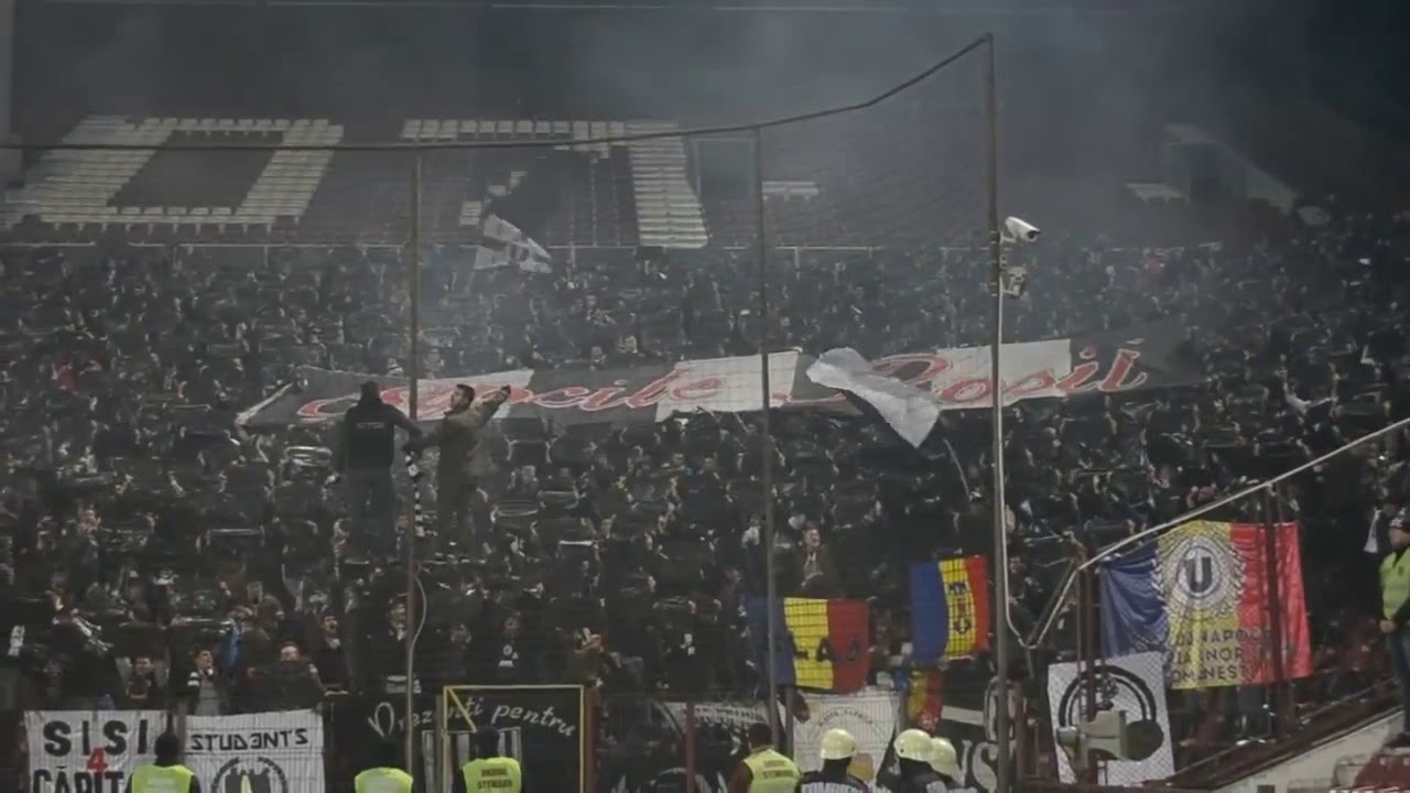 Noi suntem peluza Sepcile Rosii - Ultras in Gruia