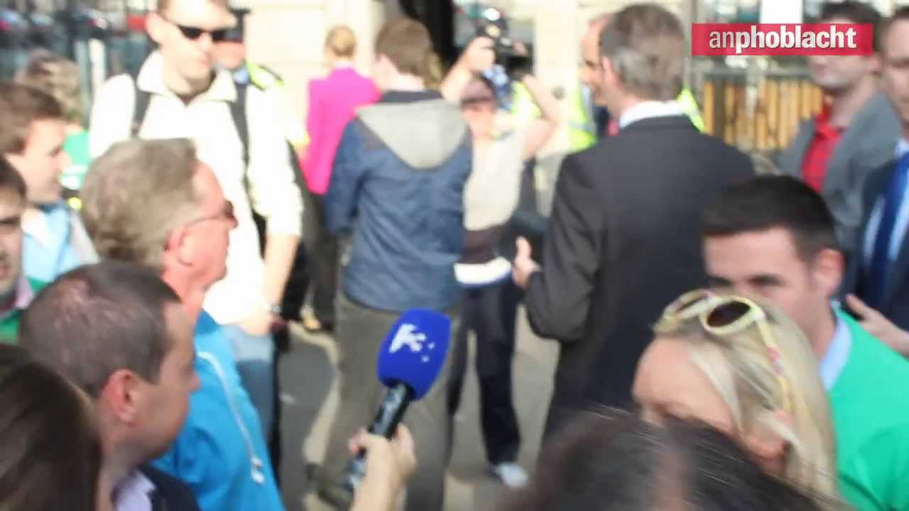 Angry teachers and parents demand Fianna F&aacute;il hypocrites leave education protest