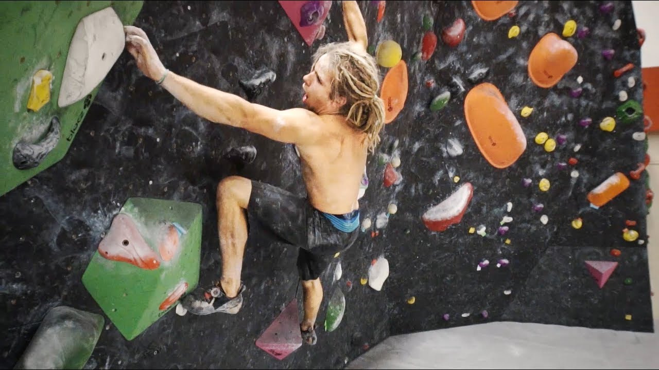 Bouldering hard Problems in the Boulderhaus Part II | Bouldersession