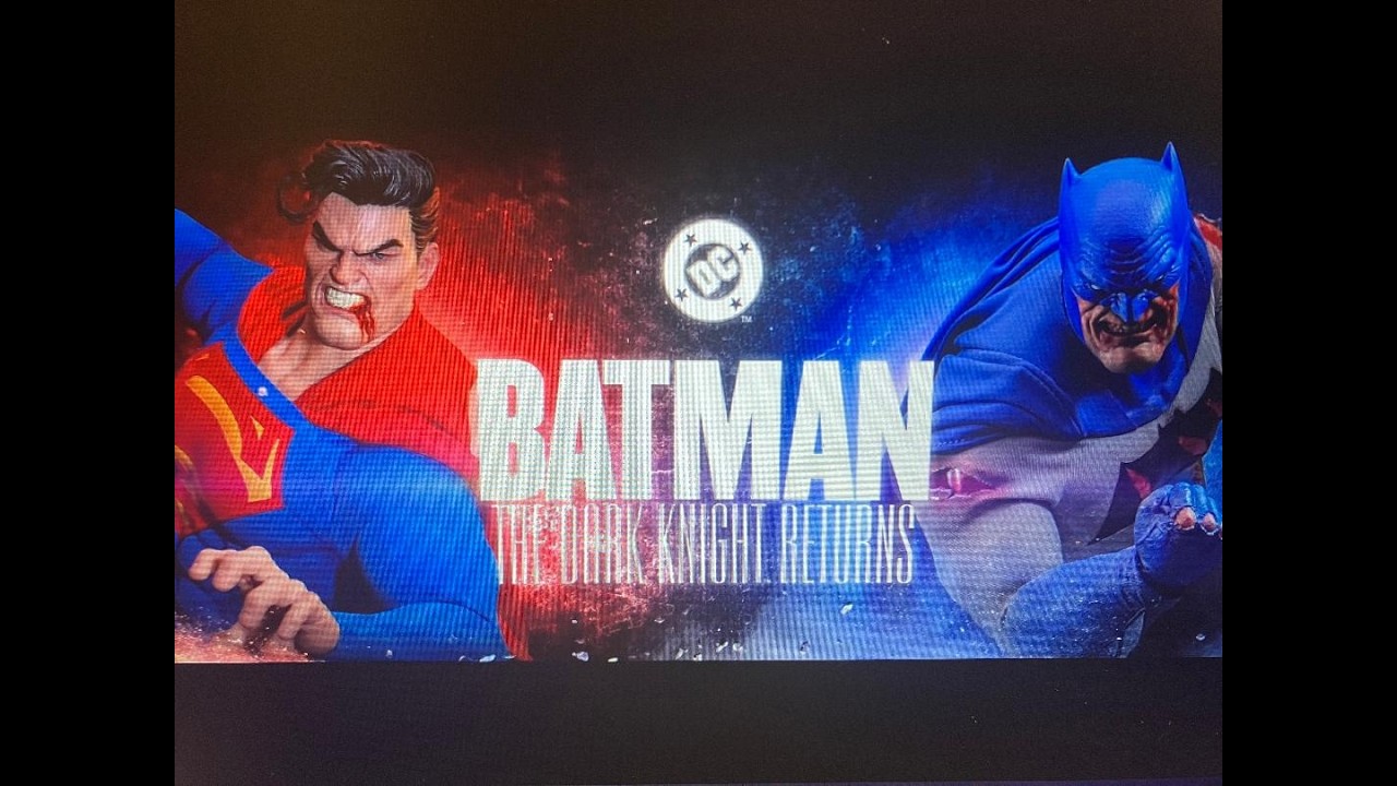 HOT TOYS  Pre-Order  SUPERMAN & BATMAN 1/6 Scale Figures From The Dark Knight Returns!