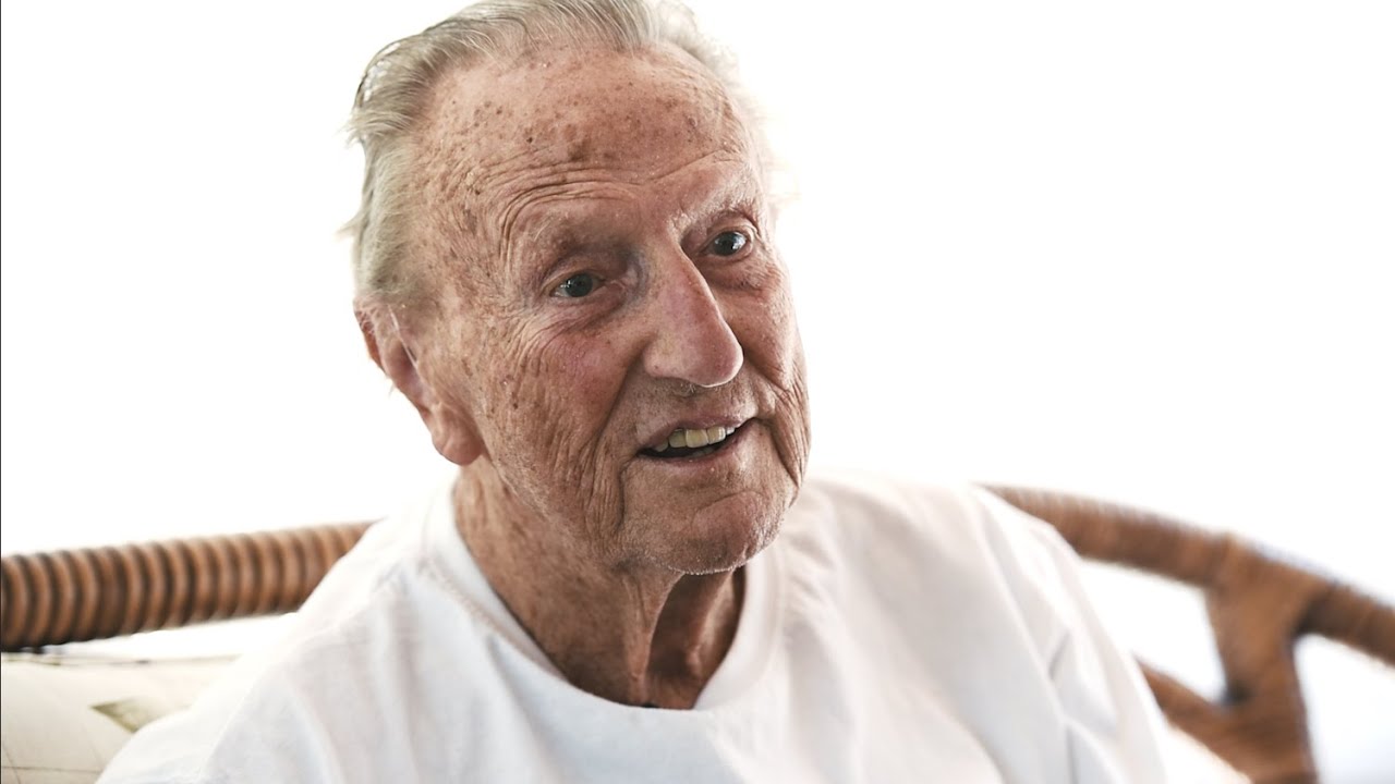 World War II airman Ernest Treff recounts his flying exploits