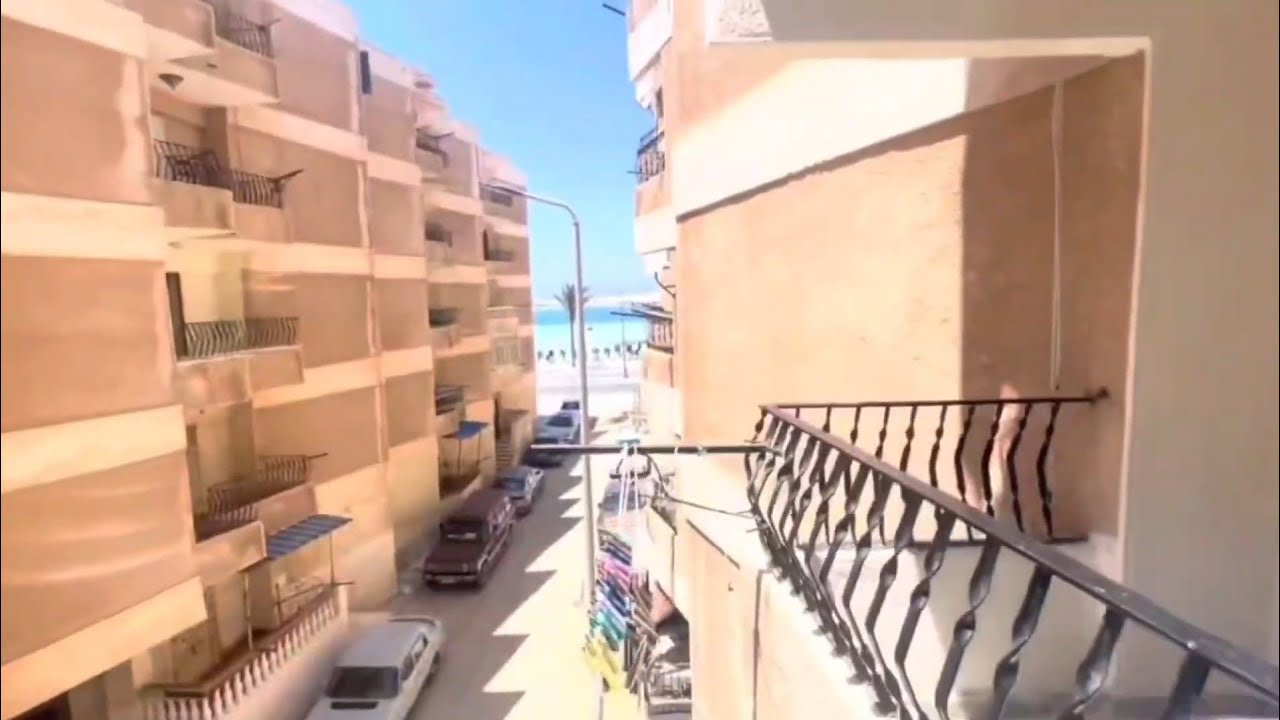 شقه تانى نمره من البحر بأسعار ثابته طول السيزون و للحجز مع ا/ بيتر ٠١٢٠٥٤١٠٤١٢