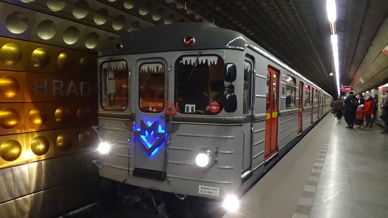 Mikulášské metro EČS na lince A 4.12.2022