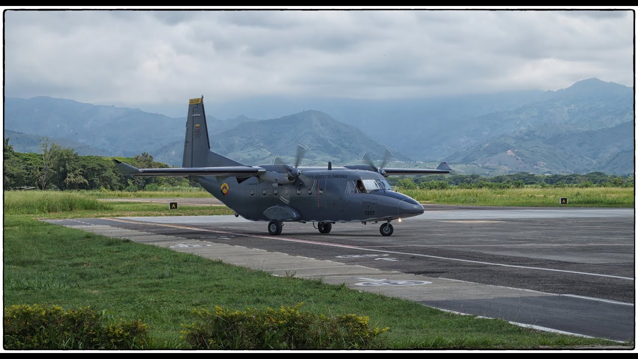 Tráfico sobre Cartago - Avión Casa 212-300