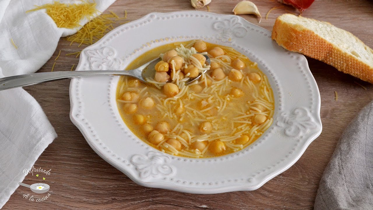 Como hacer un guiso de garbanzos con fideos muy fácil y rico!