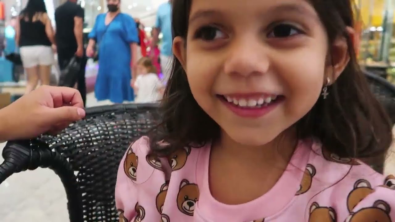 COMPRANDO A MINHA MOCHILA PARA IR PARA A ESCOLA ! #voltaasaulas