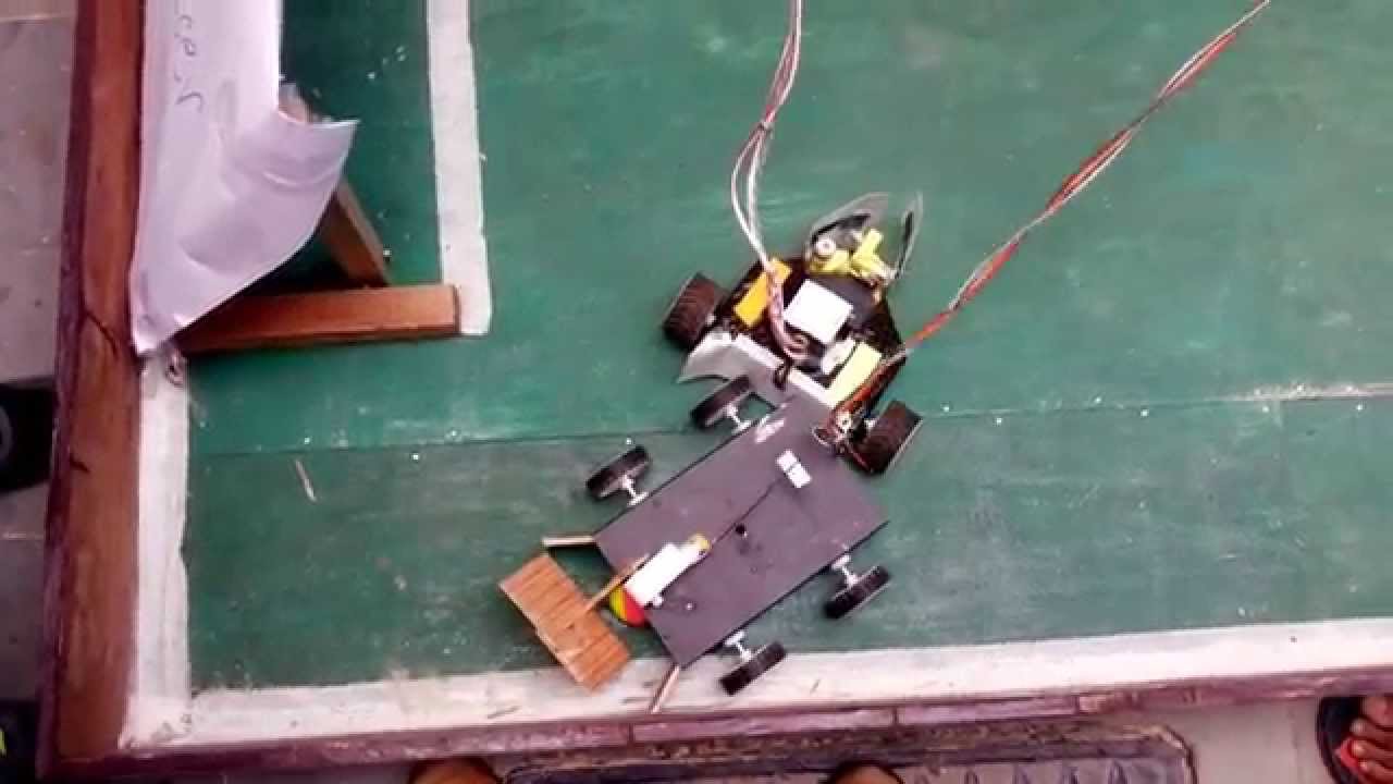 IIITDMJ Robosoccer robot at Esya15 in IIIT Delhi Round 2