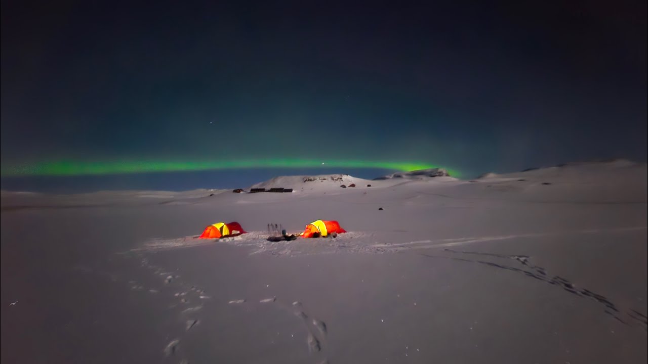 Et vintereventyr gjennom Nord-Europas største høyfjellsplatå - Hardangervidda!  Tekst: Norsk/Engelsk