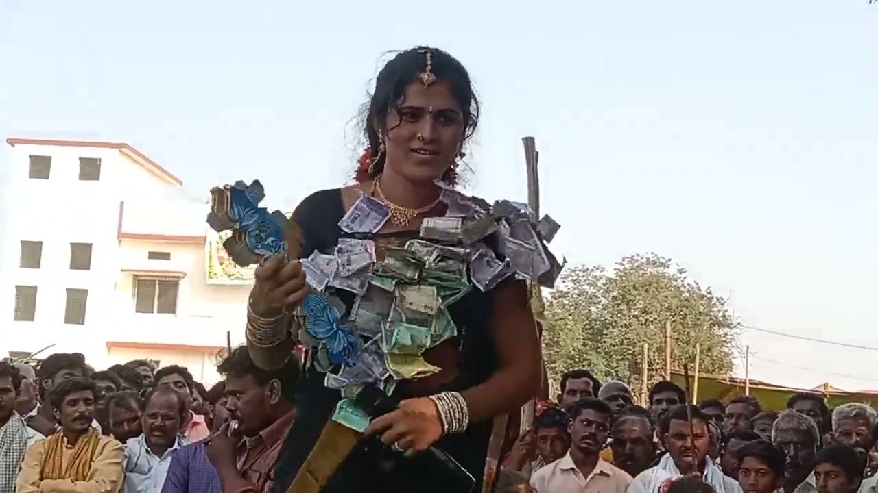 ఓ మనస ఓ మాయ మనస అనే పాట ఎంత చక్కగా పాడిందో సమీరా గారి నోటి నుంచి వినండి వినీ సబ్స్క్రైబ్ చేయండి