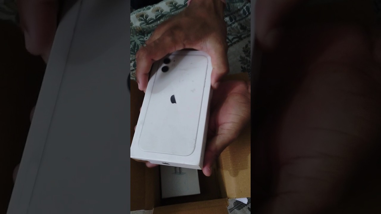 Unboxing Iphone 11 White Refurbished From gudfast.com #gudfast #iphone11 @Gudfastindia