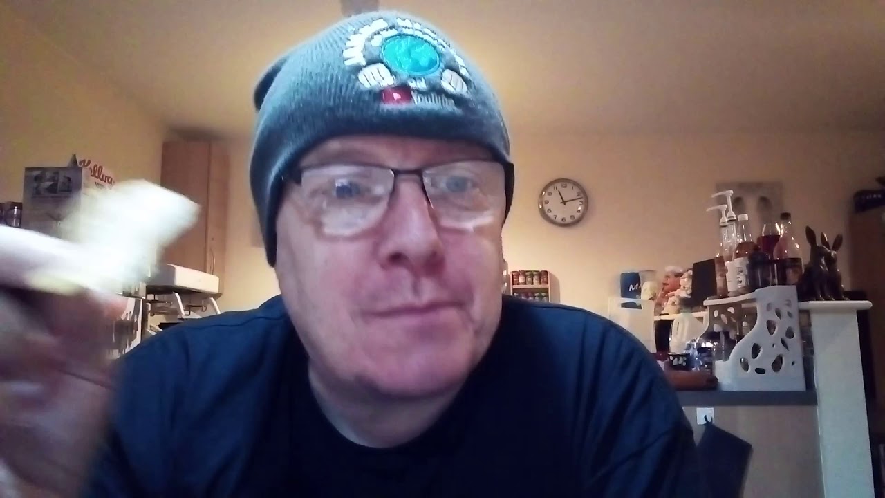 YORKSHIRE CRISPS. CHARDONNAY WINE VINEGAR FLAVOUR REVIEW