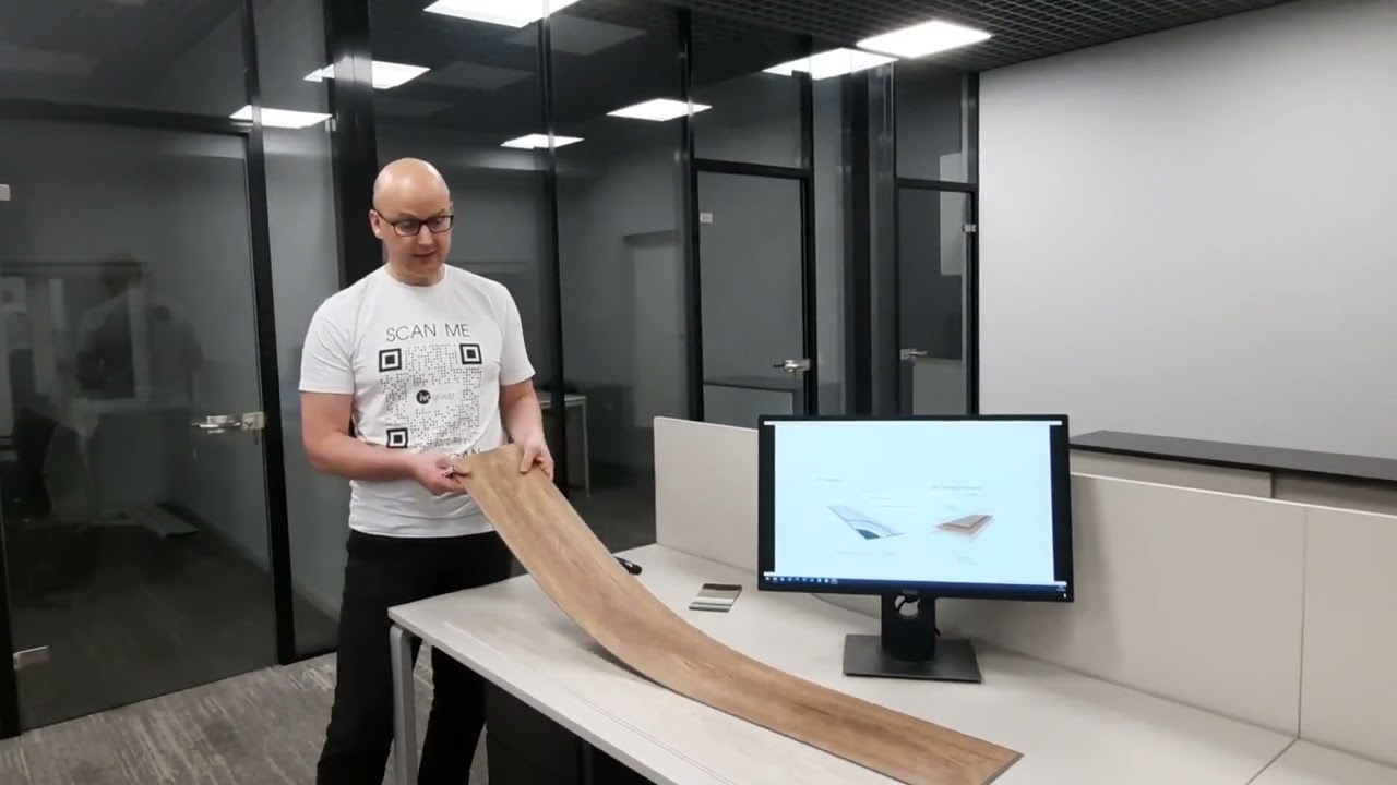 Чем отличается LVT от SPC. Представитель компании IVC Group, выпускающий LVT Moduleo.