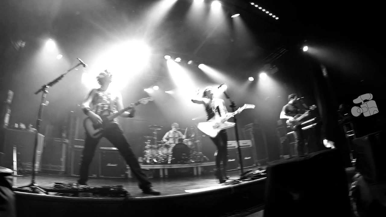 Halestorm - Love Bites So Do I (Sao Paulo/Brazil - June 16th, 2013) @LBViDZ